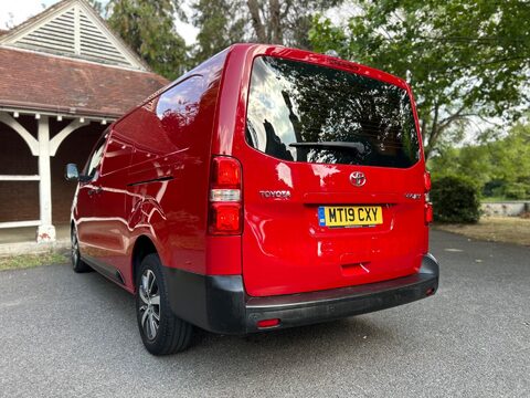 Toyota Proace L2 ICON 9