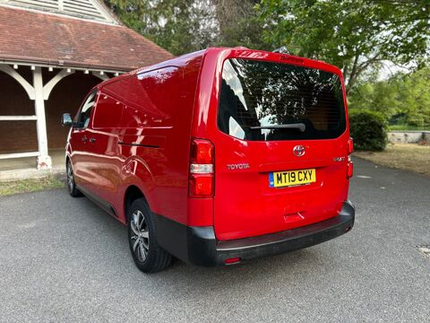 Toyota Proace L2 ICON 11