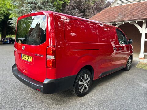 Toyota Proace L2 ICON 15