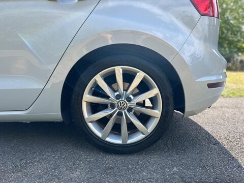 Volkswagen Golf SV GT TSI 35