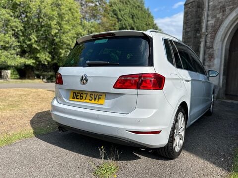 Volkswagen Golf SV GT TSI 18
