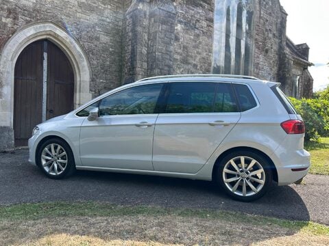 Volkswagen Golf SV GT TSI 16