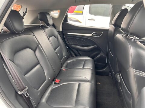 MG ZS EXCLUSIVE 5