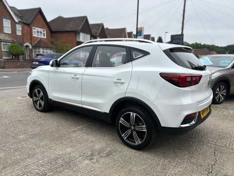 MG ZS EXCLUSIVE 18
