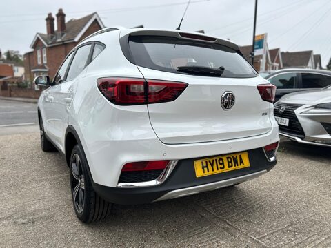 MG ZS EXCLUSIVE 22