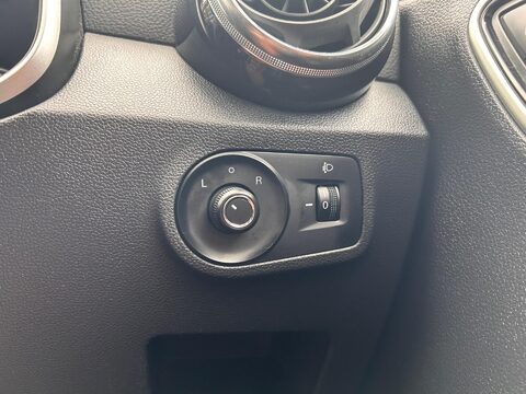 MG ZS EXCLUSIVE 31