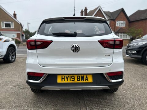 MG ZS EXCLUSIVE 21