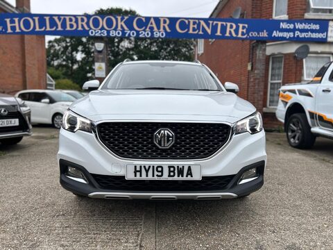 MG ZS EXCLUSIVE 14