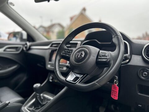 MG ZS EXCLUSIVE 25