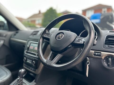 Citroen C3 PURETECH FLAIR S/S EAT6 42