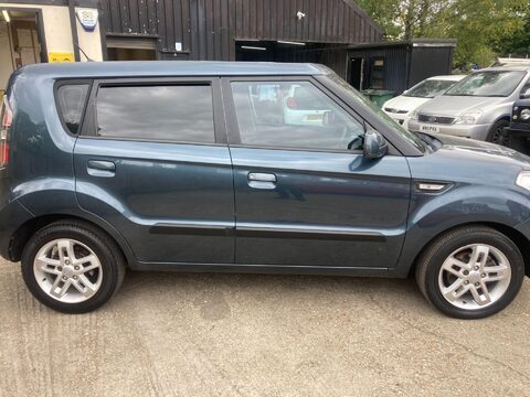 Kia Soul 2 CRDI 7