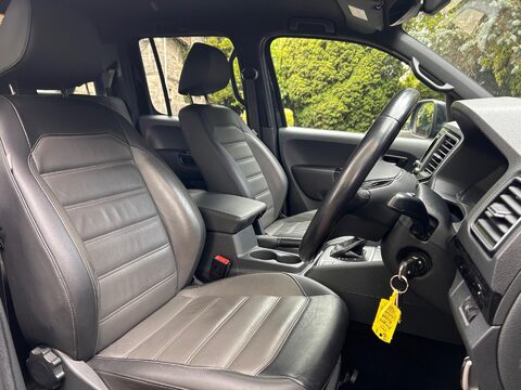 Volkswagen Amarok DC V6 TDI BLACK EDITION 4MOTION 6