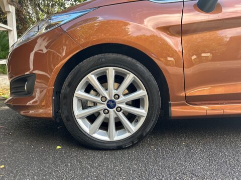 Ford Fiesta TITANIUM 31
