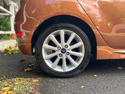 Ford Fiesta TITANIUM 29