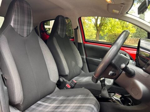Peugeot 108 ALLURE 7