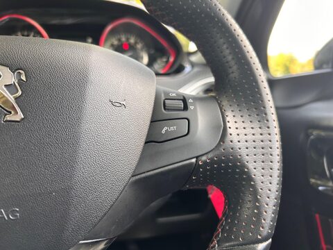 Peugeot 2008 PURETECH S/S GT LINE 24