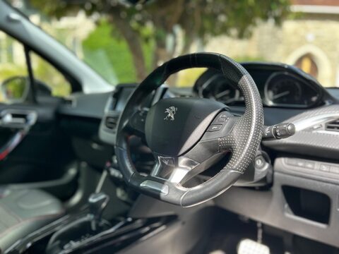 Peugeot 2008 PURETECH S/S GT LINE 16