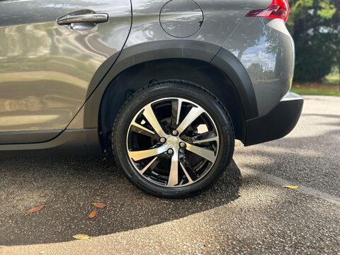 Peugeot 2008 PURETECH S/S GT LINE 27