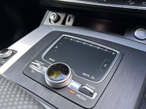 Audi Q5 TDI QUATTRO S LINE 24