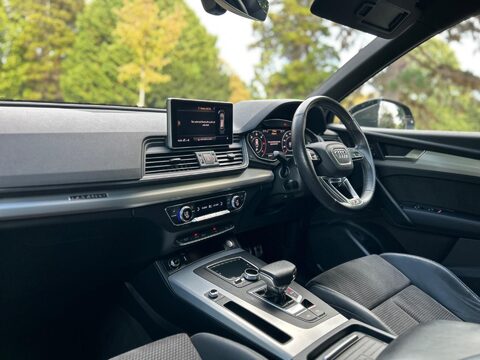 Audi Q5 TDI QUATTRO S LINE 19