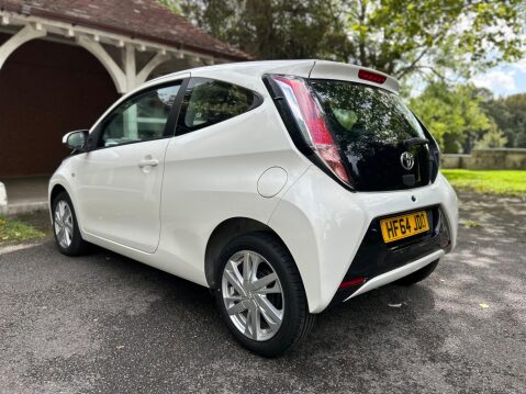 Toyota Aygo VVT-I X-PRESSION 21