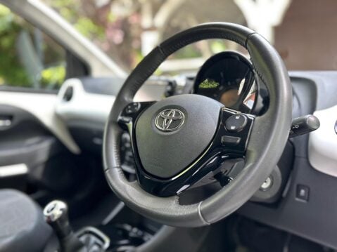 Toyota Aygo VVT-I X-PRESSION 23