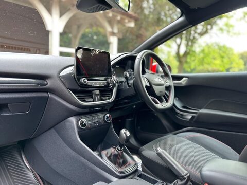 Ford Fiesta ST-LINE EDITION MHEV 19