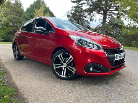 Peugeot 208 S/S GT LINE 5