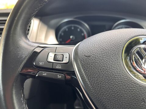 Volkswagen Golf SE TSI BLUEMOTION TECHNOLOGY DSG 23