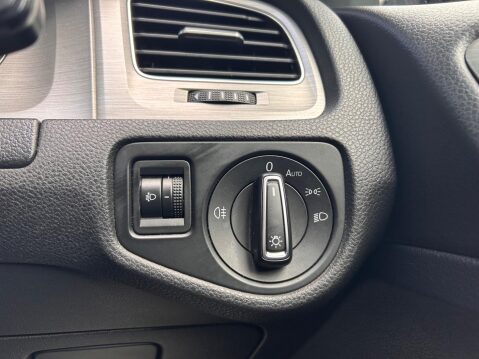 Volkswagen Golf SE TSI BLUEMOTION TECHNOLOGY DSG 30