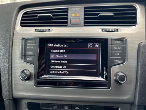 Volkswagen Golf SE TSI BLUEMOTION TECHNOLOGY DSG 26