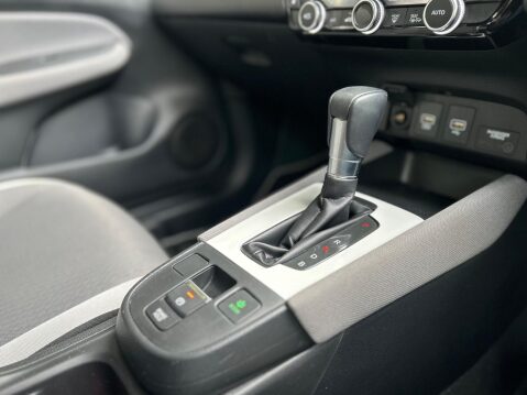 Honda Jazz I-MMD CROSSTAR EX 25