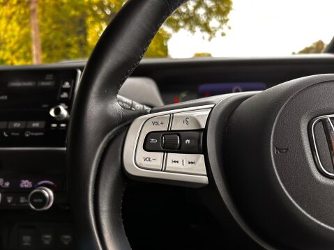 Honda Jazz I-MMD CROSSTAR EX 28