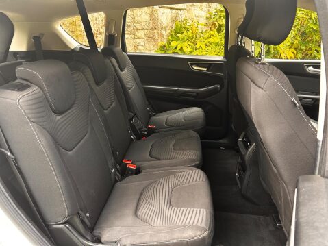 Ford S-Max ZETEC TDCI 5