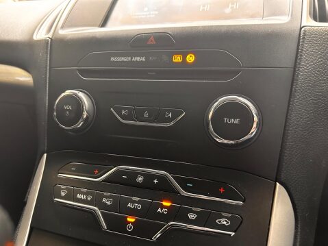 Ford S-Max ZETEC TDCI 23