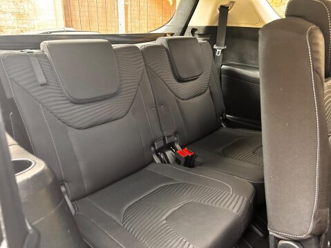 Ford S-Max ZETEC TDCI 6