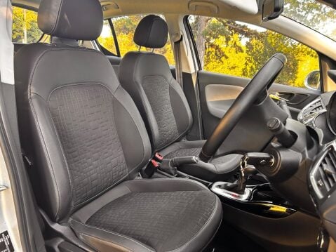 Vauxhall Corsa SE 21