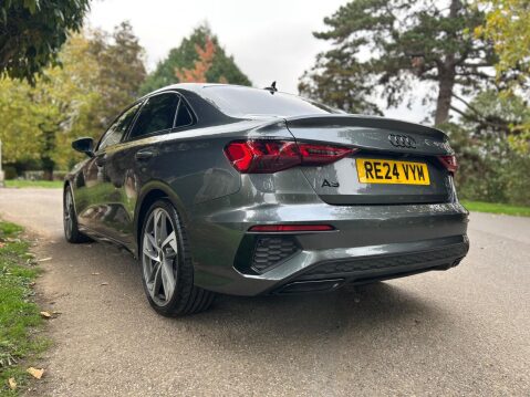 Audi A3 TDI S LINE BLACK EDITION 2