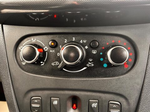 Dacia Sandero Stepway COMFORT TCE 28