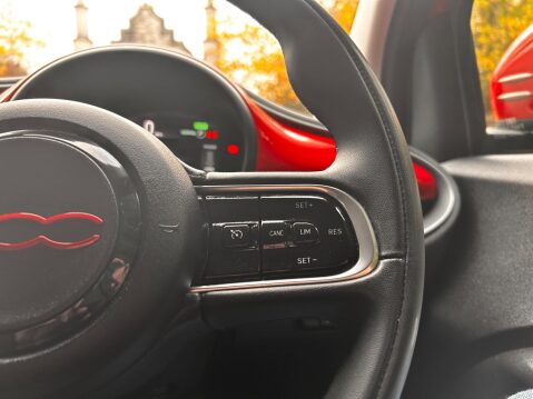 Fiat 500e RED 30