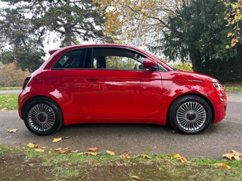 Fiat 500e RED 15