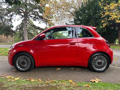 Fiat 500e RED 16