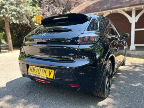 Peugeot 208 GT LINE 18