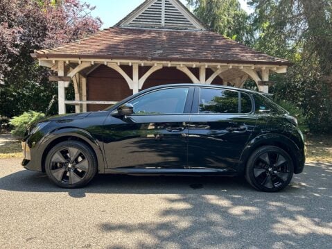 Peugeot 208 GT LINE 16