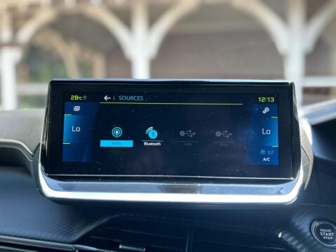 Peugeot 208 GT LINE 26