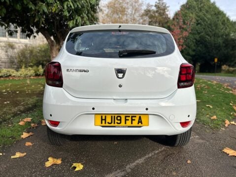 Dacia Sandero ESSENTIAL SCE 18