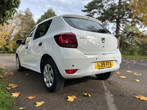 Dacia Sandero ESSENTIAL SCE 2