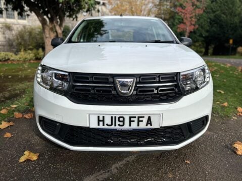 Dacia Sandero ESSENTIAL SCE 11