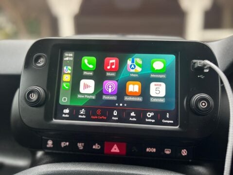 Fiat Panda RED MHEV 28