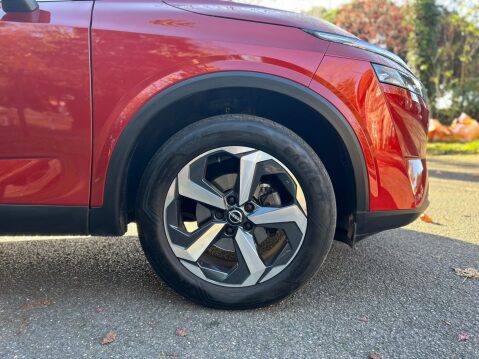 Nissan Qashqai DIG-T N-CONNECTA DCT MHEV 34